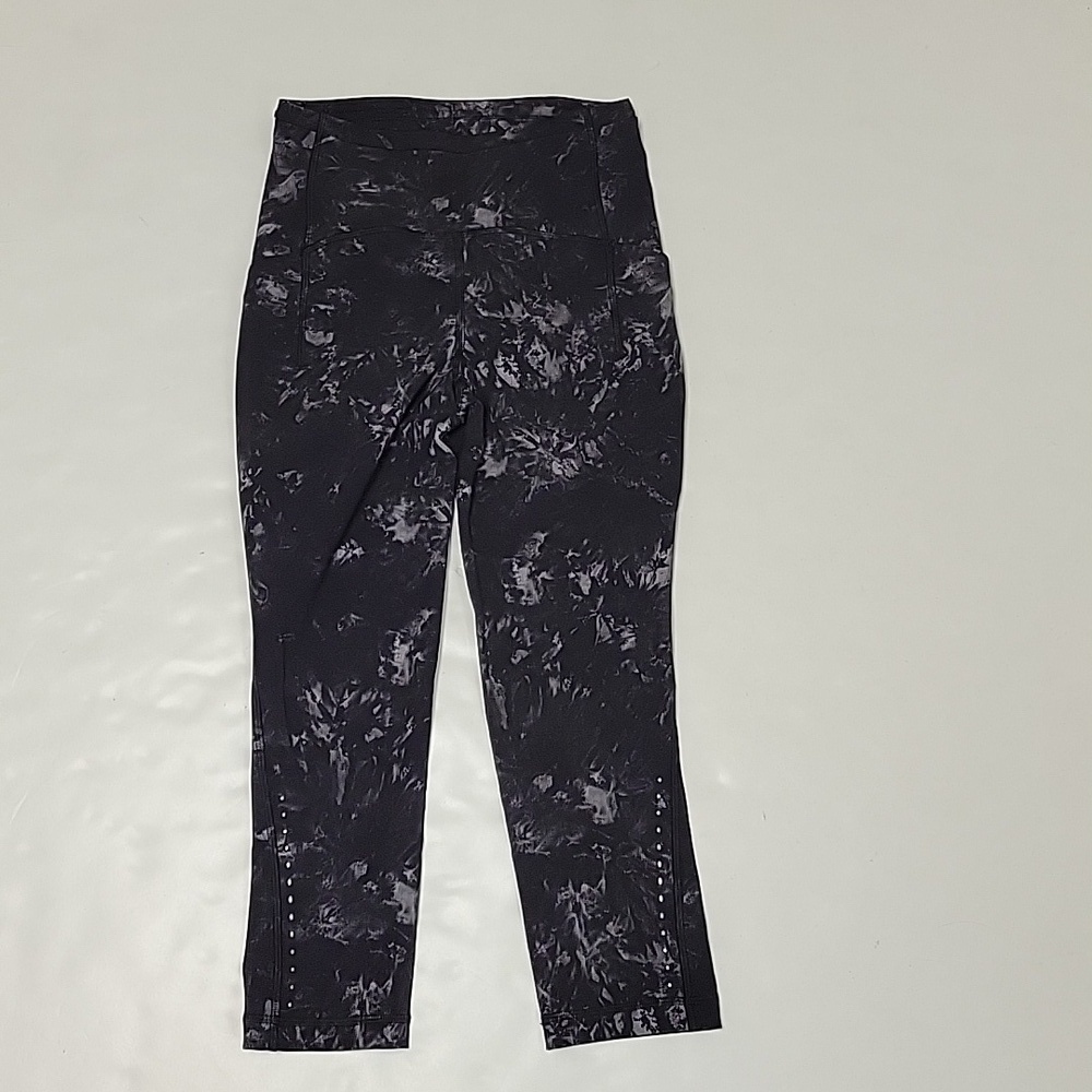 Lululemon floral leggings women's sz 4 pockets, 21"